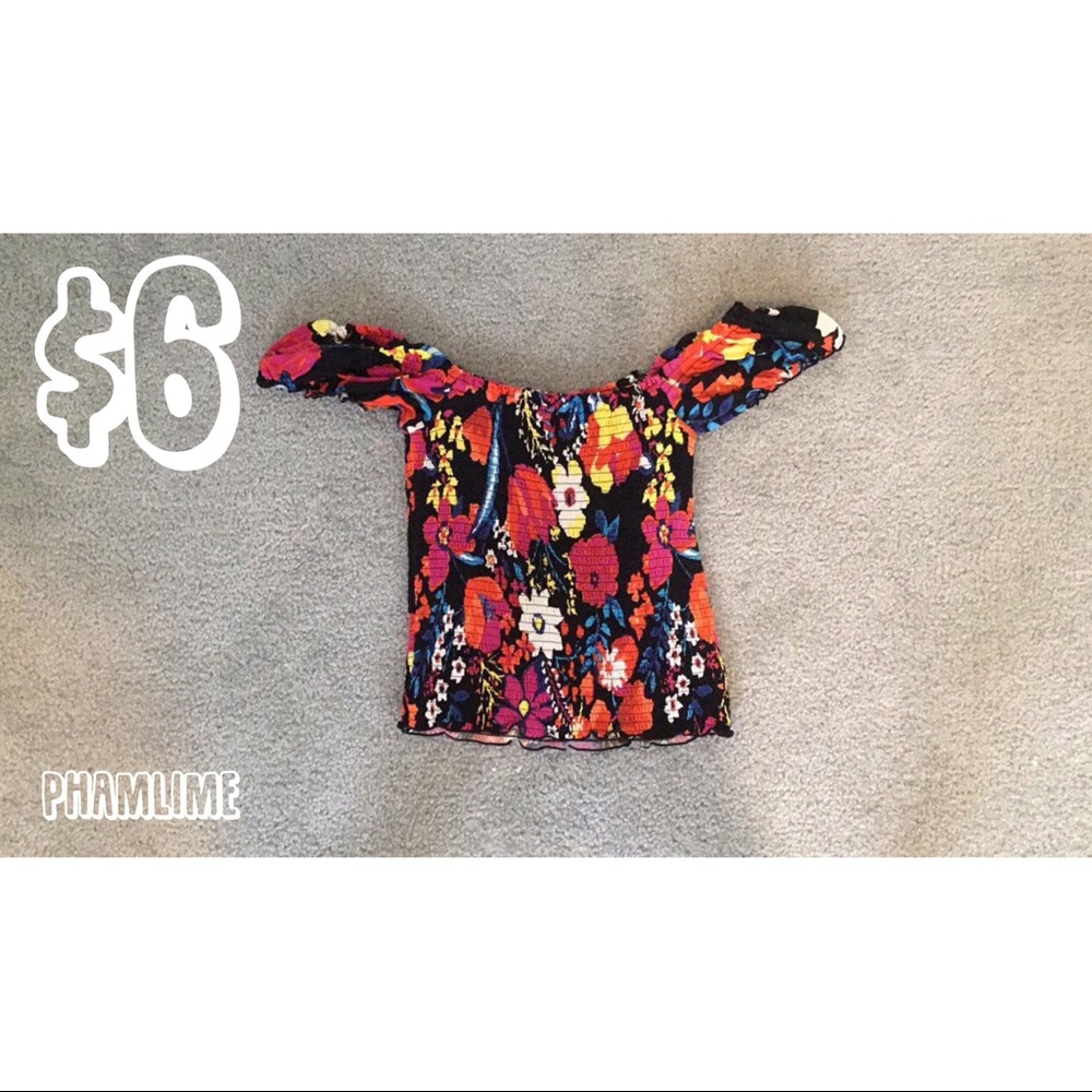 Shoulder-Showing Crop Top (Various Colors!)